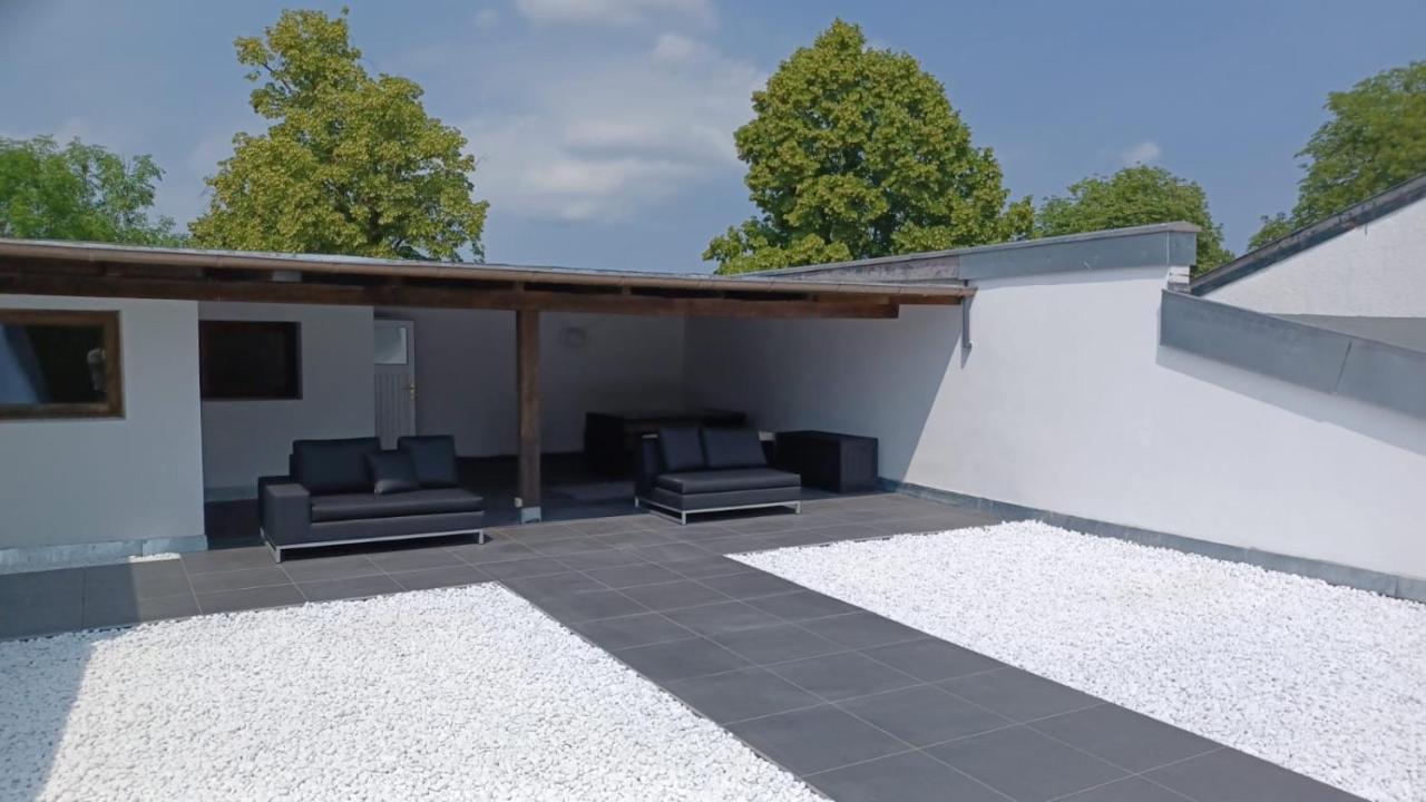 Ferienwohnung Mit Kamin Und Traumhafter Dachterrasse Mit Weitblick In Die Natur Neu Gaarz Exterior photo
