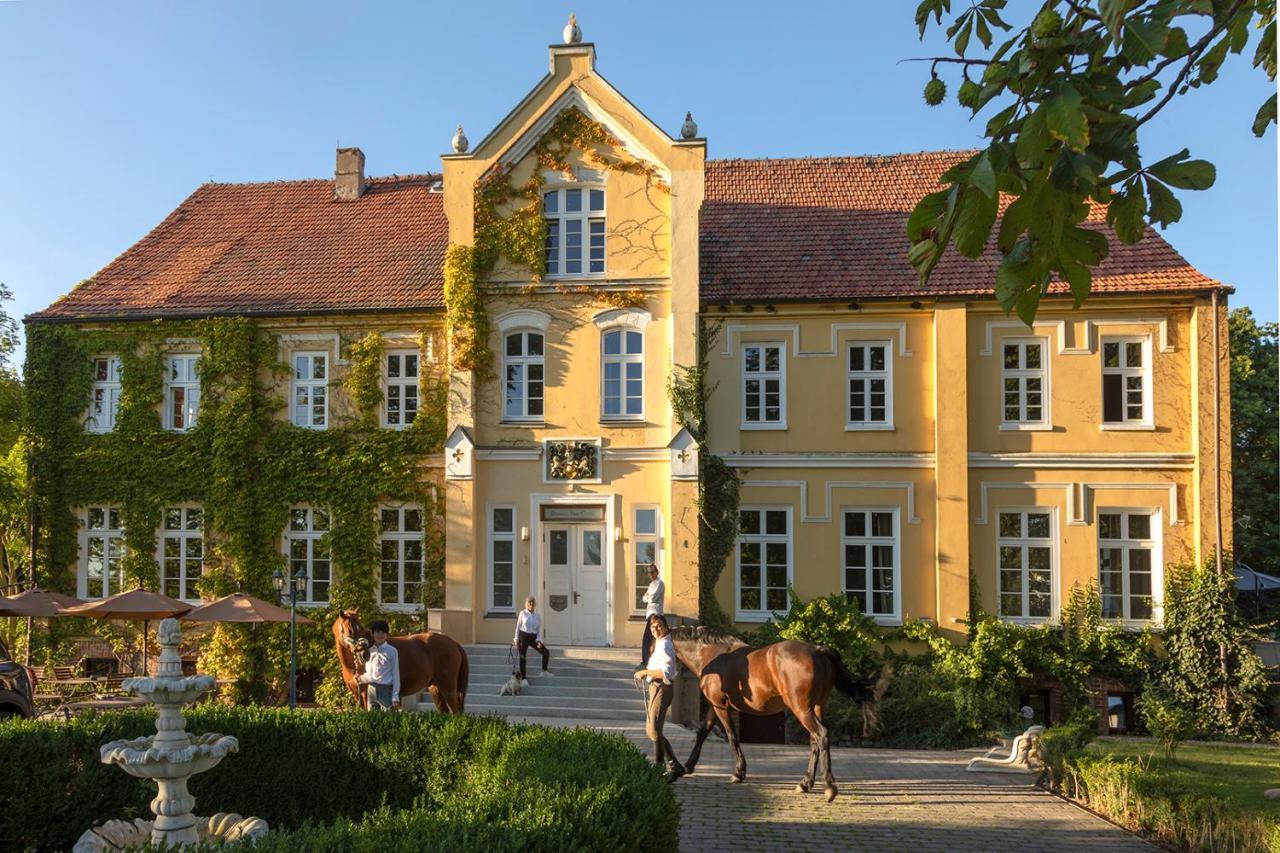 Ferienwohnung Mit Kamin Und Traumhafter Dachterrasse Mit Weitblick In Die Natur Neu Gaarz Exterior photo